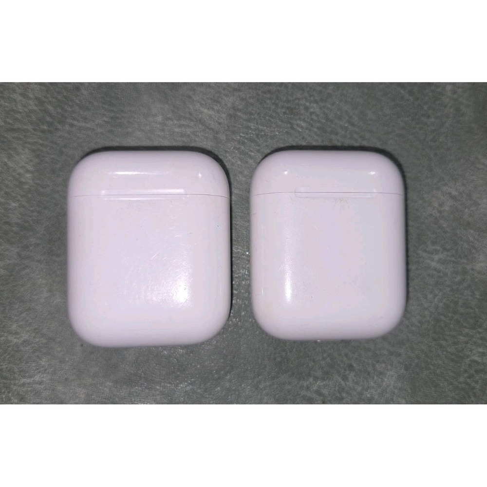OEM Apple AirPods Charging Case FIRST Generation used CASE ONLY USED Lot Of 2